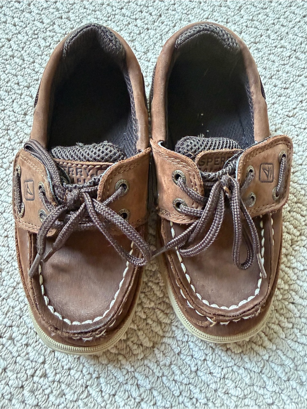Sperry Kids Brown Leather Boat Shoes with Contrast Stitching